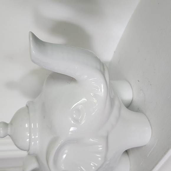 Cordon Bleu White Elephant Tea Pot, excellent condition. - Picture 5 of 6